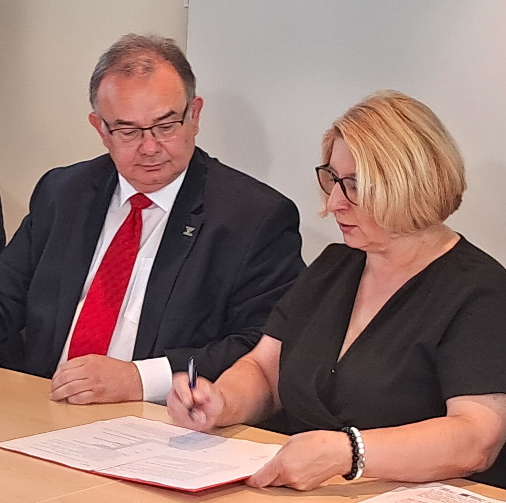 Jeden bilet na autobus i pociąg - propozycja dla mieszkańców aglomeracji rzeszowskiej - Polskie Radio Rzeszów