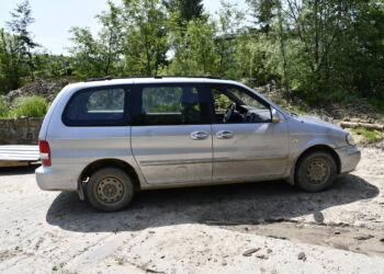 Pijany kierowca spowodował kolizję i uciekł z miejsca zdarzenia