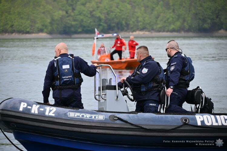 Poszukiwania mężczyzny zaginionego w Jeziorze Tarnobrzeskim [AKTUALIZACJA]