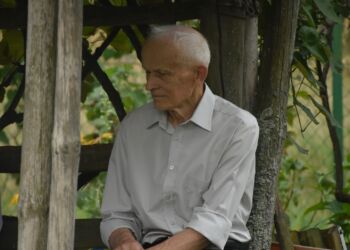 „Ku niebiańskiemu wernisażowi” – reportaż Andrzeja Barcia