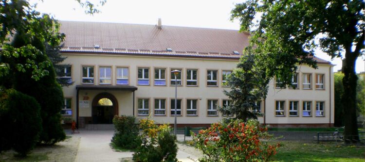 Leżajsk: Maluchy z Przedszkola Miejskiego numer 2 będą mieć lepsze warunki opieki 1 - Polskie Radio Rzeszów Leżajsk: Maluchy z Przedszkola Miejskiego numer 2 będą mieć lepsze warunki opieki