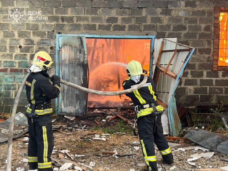 Zmasowany atak Rosji na Ukrainę, bezsenna noc w Łucku