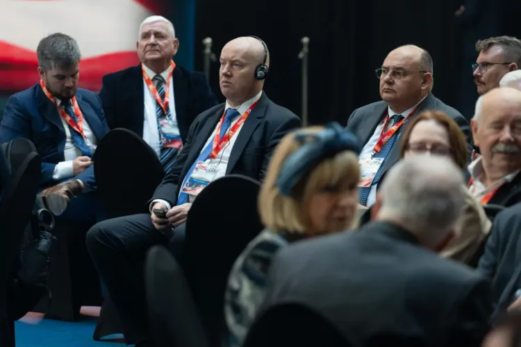 Finansowanie kongresu konserwatystów CPAC w Jasionce - Urząd Marszałkowski wydaje oświadczenie 1 - Polskie Radio Rzeszów Finansowanie kongresu konserwatystów CPAC w Jasionce – Urząd Marszałkowski wydaje oświadczenie