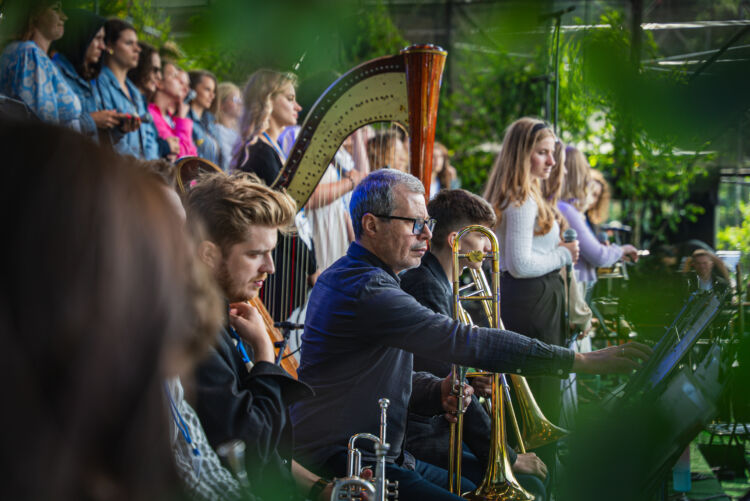 Rzeszów: Koncert „Jednego Serca Jednego Ducha” rozpoczyna się w Parku Sybiraków