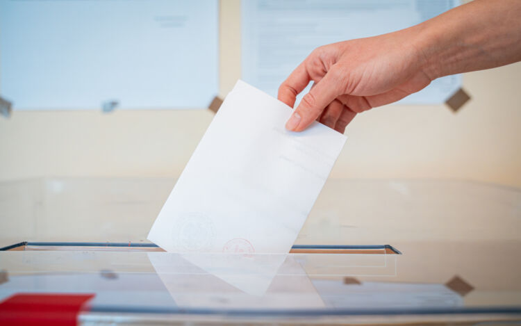 Wedle sondażu late poll, wybory wygrywa Karol Nawrocki