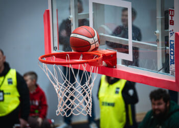 Trener beniaminka Tauron Basket Ligi zostaje w&nbsp;drużynie