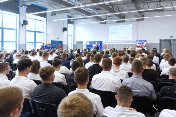 Gala w Mechaniku. Zakończenie roku szkolnego oraz Nominacja Pierwszej Szkoły Samochodowej w Polsce