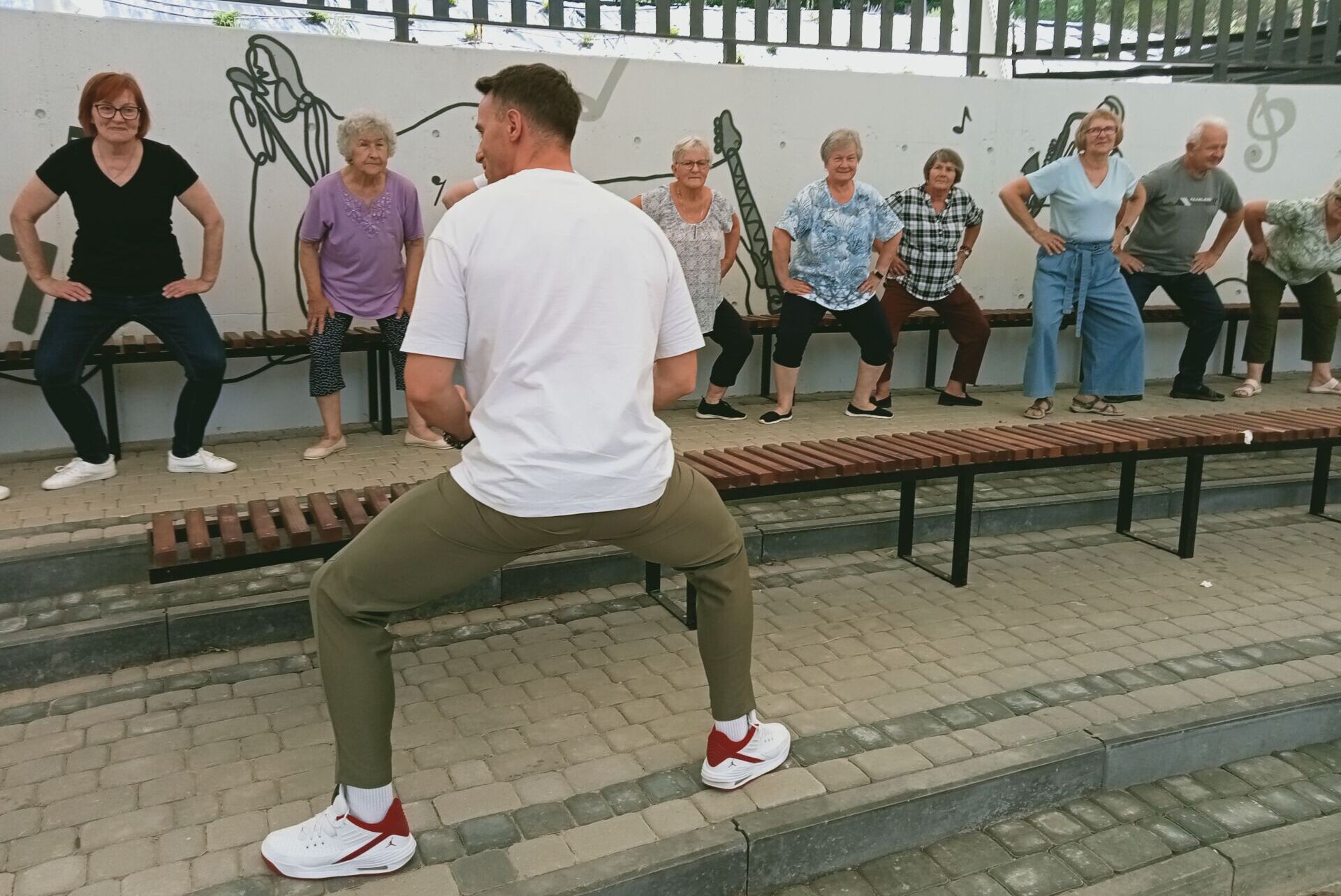 "Złota jesień aktywności" - w projekcie uczestniczy około 60 seniorów 6 - Polskie Radio Rzeszów „Złota jesień aktywności” – w projekcie uczestniczy około 60 seniorów