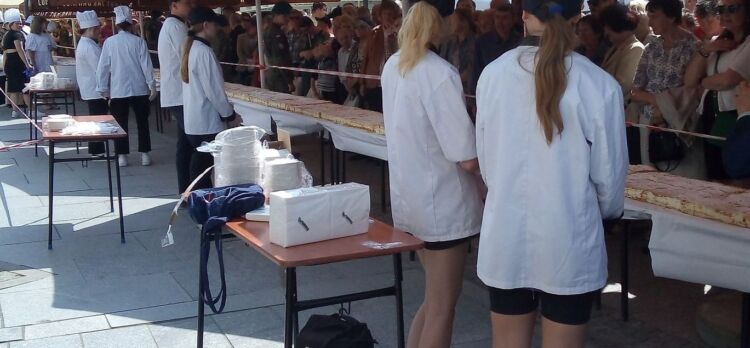 Papieska kremówka znów w Rzeszowie. W niedzielę próba pobicia rekordu