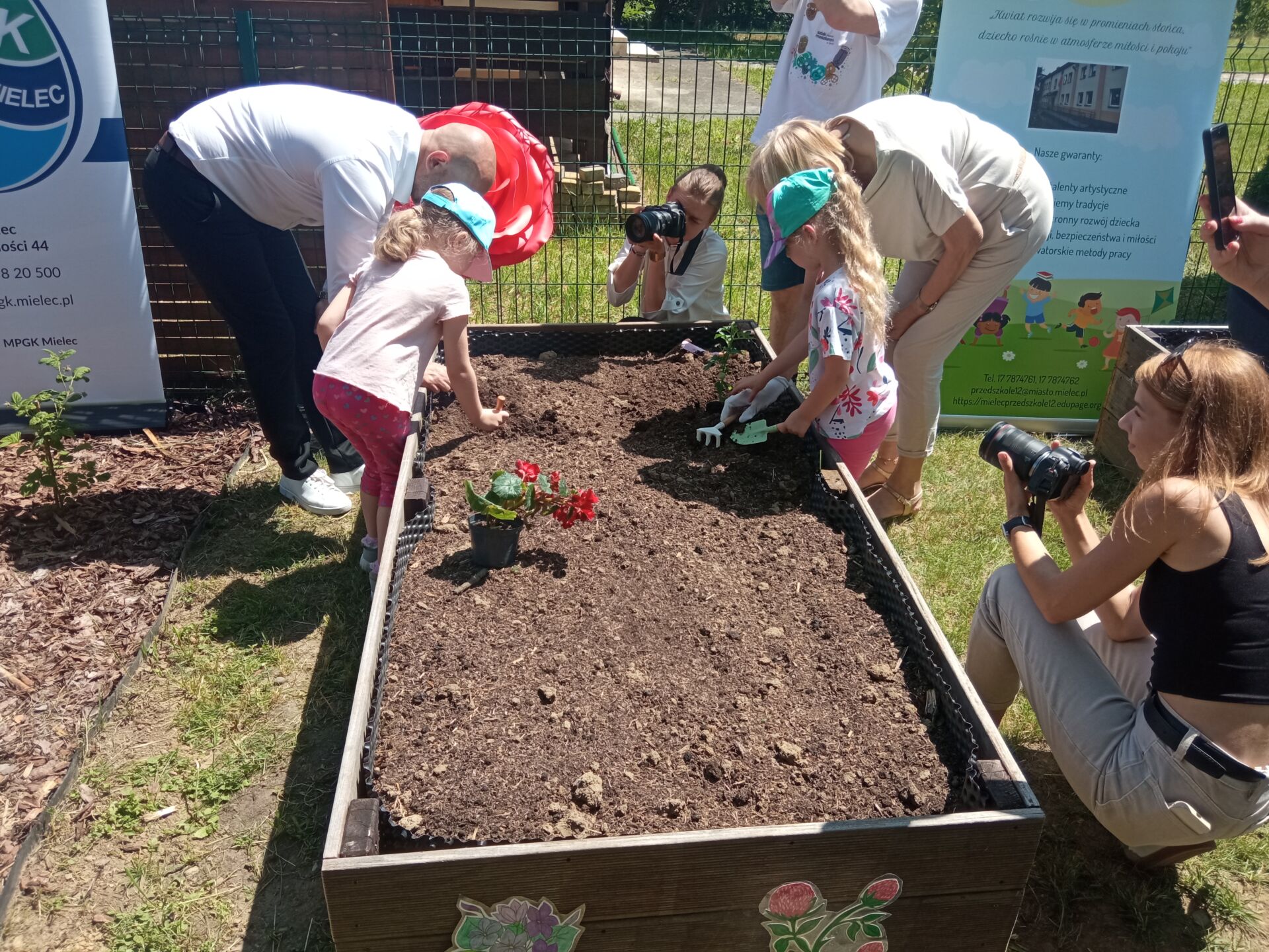 Mielec: Uroczyste otwarcie działki edukacyjnej dla najmłodszych 4 - Polskie Radio Rzeszów Mielec: Uroczyste otwarcie działki edukacyjnej dla najmłodszych - Polskie Radio Rzeszów