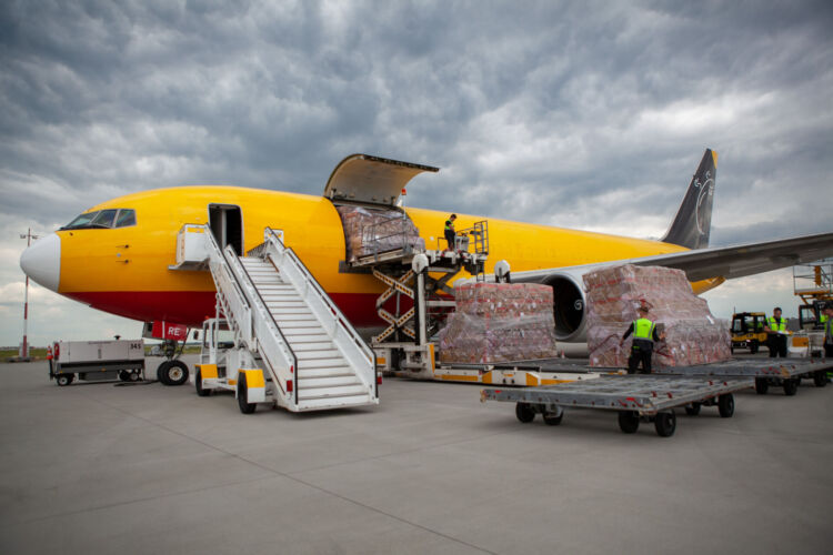 Mimo rozbudowy pasa na rzeszowskim lotnisku, samoloty Cargo nadal lądują
