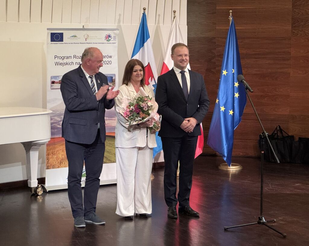 Scalenia, drogi, świetlice - co dał PROW mieszkańcom Podkarpacia 2 - Polskie Radio Rzeszów Scalenia, drogi, świetlice - co dał PROW mieszkańcom Podkarpacia - Polskie Radio Rzeszów