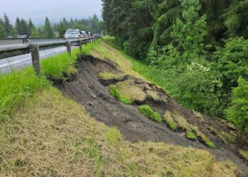 Osuwisko na drodze w Bieszczadach. Utrudnienia mogą potrwać do jesieni
