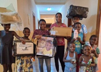 Akcja Polskie Smyki Dzieciom z Afryki. Zebrano kilka ton darów dla afrykańskich uczniów