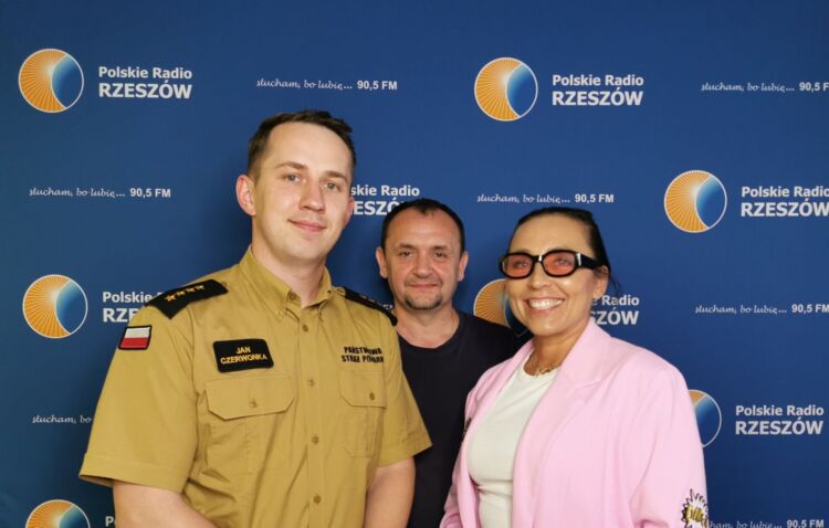 Zablokowana droga dla straży. Parkowanie przy rzeszowskich osiedlach