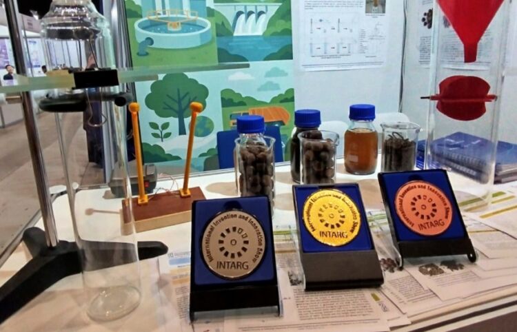 Złoto, srebro i brąz dla wynalazków z PRz na międzynarodowych targach INTARG 2025 1 - Polskie Radio Rzeszów Złoto, srebro i brąz dla wynalazków z PRz na międzynarodowych targach INTARG 2025