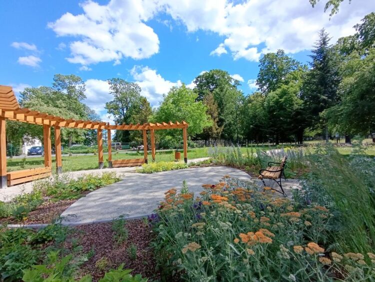 Nadleśnictwo Rymanów ma nowe miejsce wypoczynku i edukacji 1 - Polskie Radio Rzeszów Nadleśnictwo Rymanów ma nowe miejsce wypoczynku i edukacji