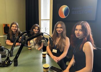 IX LO z Oddziałami Dwujęzycznymi w Rzeszowie zwycięzcą Podkarpackiej Ligi Debat