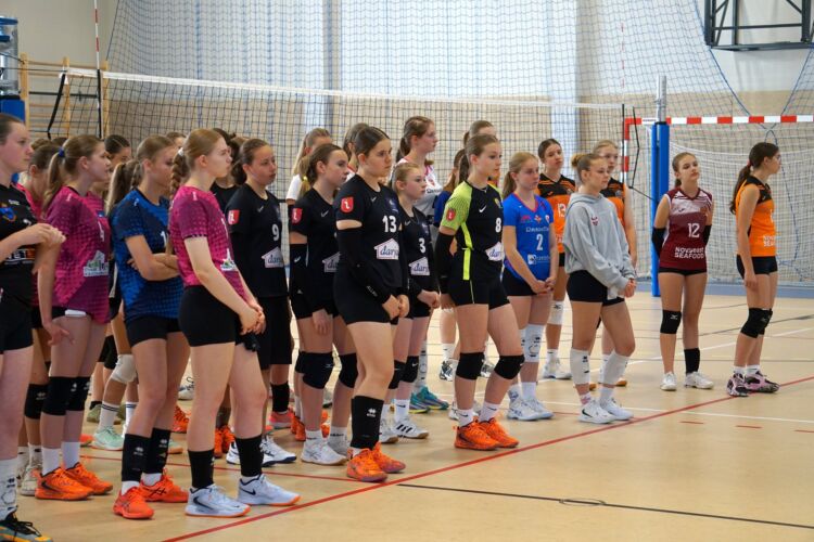 Międzynarodowy Turniej Piłki Siatkowej Dziewcząt U-15 w Lesku - Polskie Radio Rzeszów