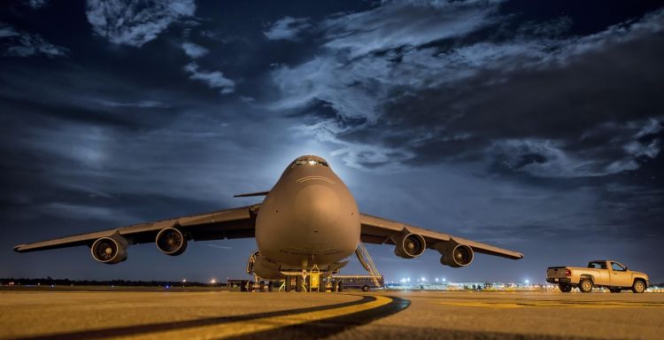 Izrael ostrzelał sześć lotnisk w Iranie