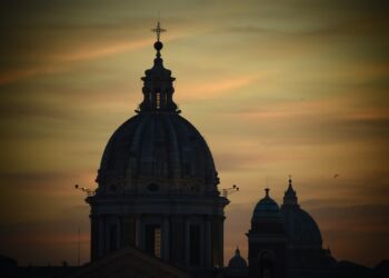 Setki wygenerowanych przez AI fałszywych kazań Leona XIV trafiło do sieci