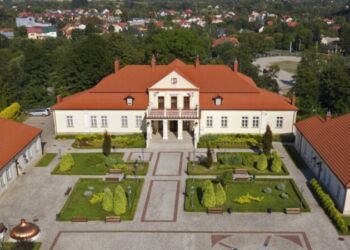 Remont elewacji trzech zabytkowych oficyn w Muzeum Ziemi Leżajskiej