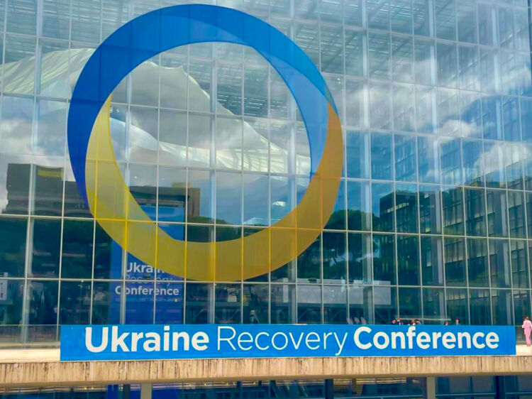 Odbudowa Ukrainy tematem konferencji w Rzymie. P. Kowal: Kolejna prawdopodobnie w Polsce