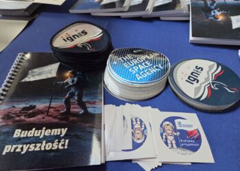 Kosmiczne święto na Politechnice Rzeszowskiej – młodzież rozmawiała ze Sławoszem Uznańskim-Wiśniewskim [RELACJA]