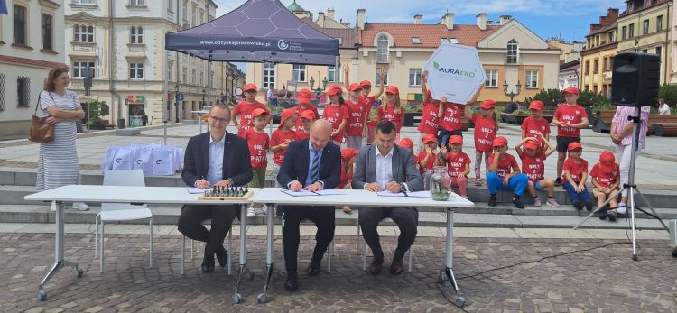 Rzeszów odbierze bezpłatnie duże elektrośmieci od mieszkańców 1 - Polskie Radio Rzeszów Rzeszów odbierze bezpłatnie duże elektrośmieci od mieszkańców