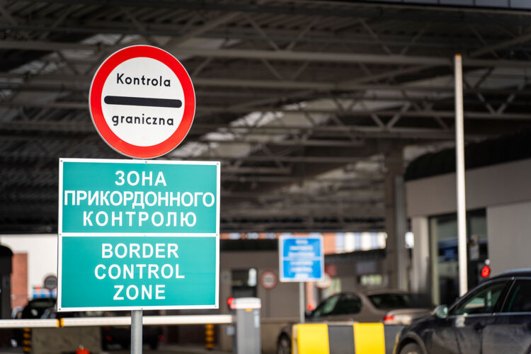 Wakacyjny ruch na podkarpackich przejściach granicznych. Ponad 292 tysiące odprawionych podróżnych 1 - Polskie Radio Rzeszów Wakacyjny ruch na podkarpackich przejściach granicznych. Ponad 292 tysiące odprawionych podróżnych