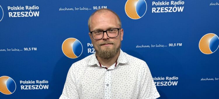 A. Pomykała: Niedźwiedzie podchodzą coraz bliżej ludzkich siedzib