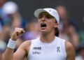 Iga Świątek po raz pierwszy w karierze w półfinale Wimbledonu! Pokonała Samsonową 6:2, 7:5
