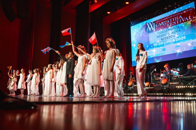 Pierwszy dzień XXI Międzynarodowego Festiwalu Piosenki „Carpathia Festival” [ZDJĘCIA, ROZMOWY]