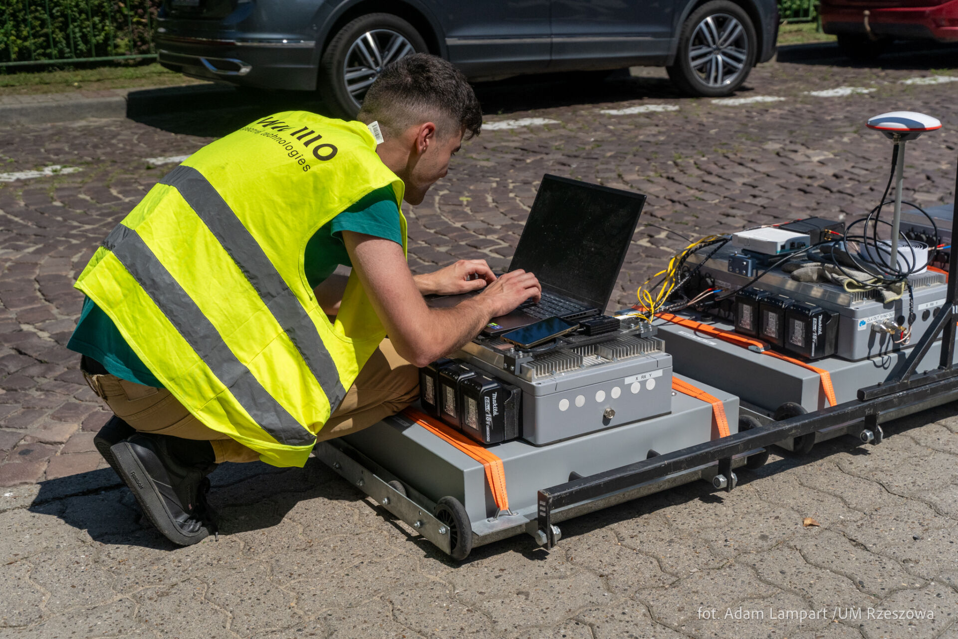 Innowacyjny georadar testowany w centrum Rzeszowa. Pomoże planować zieleń i chronić infrastrukturę [ZDJĘCIA] - Polskie Radio Rzeszów