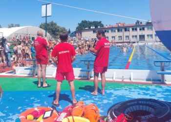 Akcja edukacyjna na basenach ROSiR