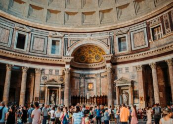 Ambasada RP we Włoszech ostrzega polskich turystów przed kradzieżami i apeluje o ostrożność