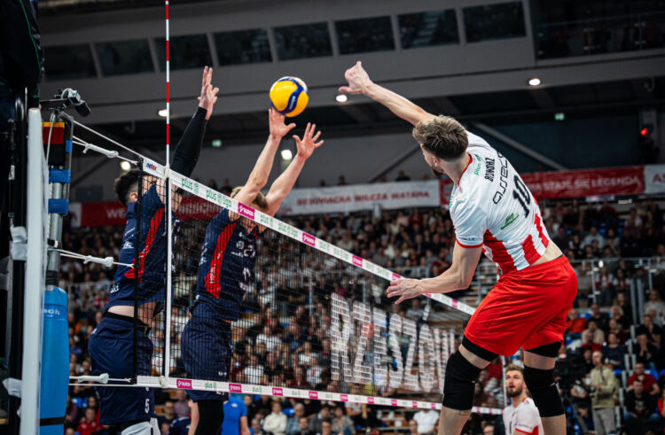 Siatkarze Asseco Resovii w ostatnim koszyku przed losowaniem Ligi Mistrzów 1 - Polskie Radio Rzeszów Asseco Resovia ogłosiła drugiego nowego zawodnika