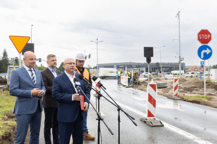 Dodatkowe pieniądze na budowę połączenia ulic Krzyżanowskiego i Wieniawskiego w Rzeszowie 1 - Polskie Radio Rzeszów Dodatkowe pieniądze na budowę połączenia ulic Krzyżanowskiego i Wieniawskiego w Rzeszowie