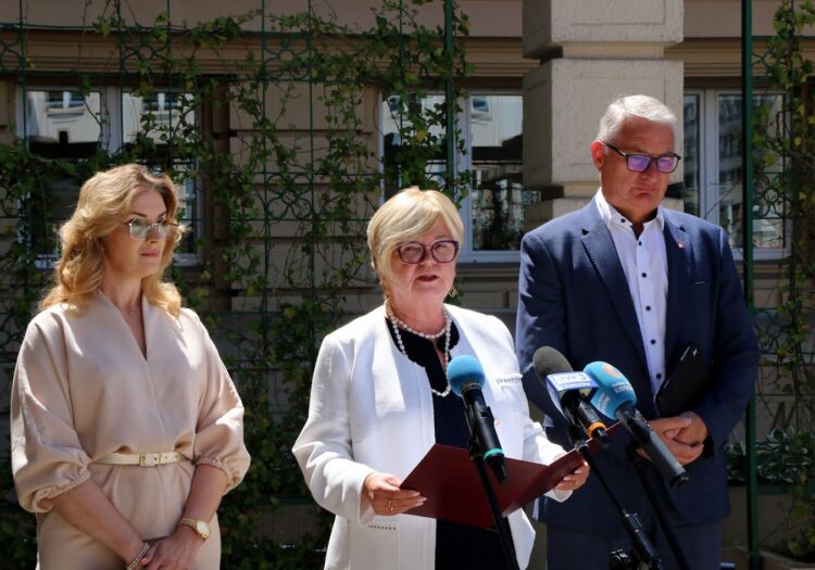 Wnioski o dziennych opiekunów – 45 milionów złotych na nowe miejsca opieki dla dzieci