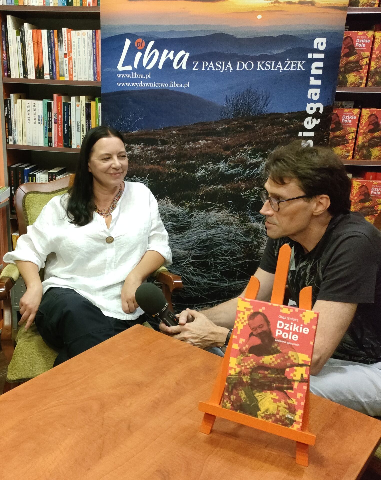 Spotkanie z Olgą Solarz - autorką książki ‘’Dzikie Pole. Wojenna opowieść’’ 2 - Polskie Radio Rzeszów Spotkanie z Olgą Solarz - autorką książki ‘’Dzikie Pole. Wojenna opowieść’’ - Polskie Radio Rzeszów