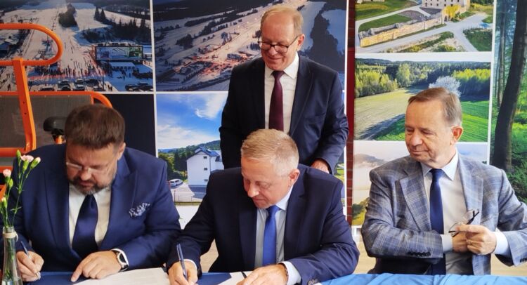 Nowy Użytkowy Skansen Kolejowy w Wańkowej. Inwestycja w przyszłość Bieszczadów 1 - Polskie Radio Rzeszów Nowy Użytkowy Skansen Kolejowy w Wańkowej. Inwestycja w przyszłość Bieszczadów