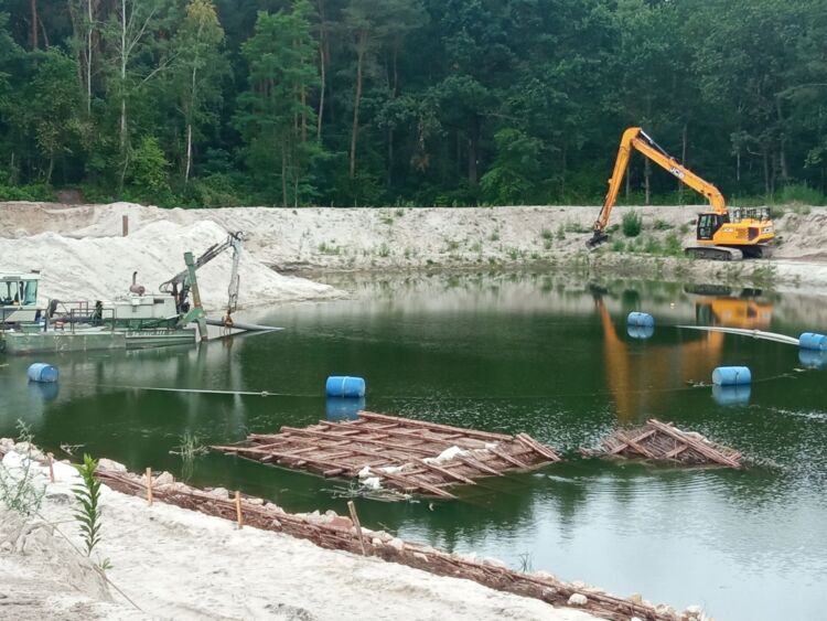 Staw pochłonie nadmiar wody deszczowej w Stalowej Woli 1 - Polskie Radio Rzeszów Staw pochłonie nadmiar wody deszczowej w Stalowej Woli