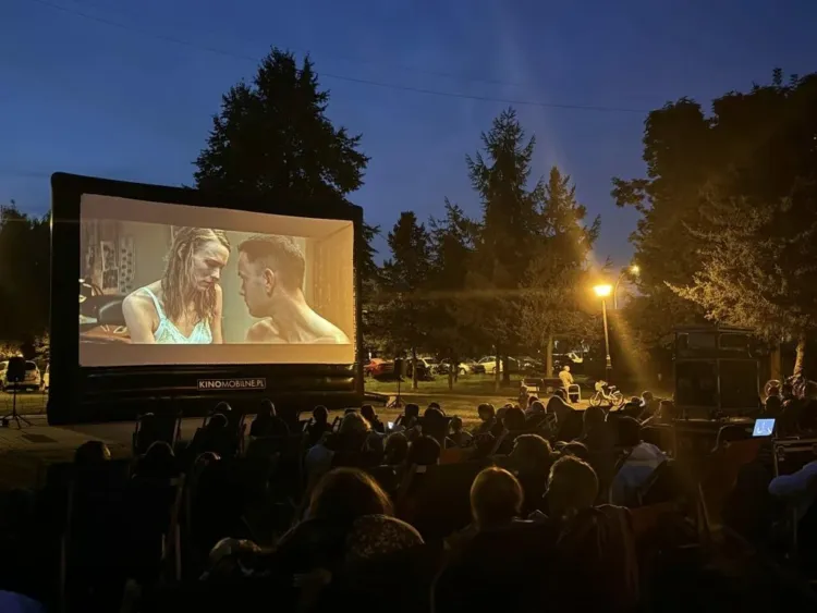 Wakacyjne Kino Plenerowe 2025 w Rzeszowie. Bezpłatne seanse filmowe pod gwiazdami