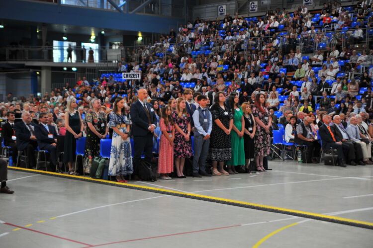 Kongres Świadków Jehowy w Rzeszowie – chrzest nowych wyznawców [ZDJĘCIA]