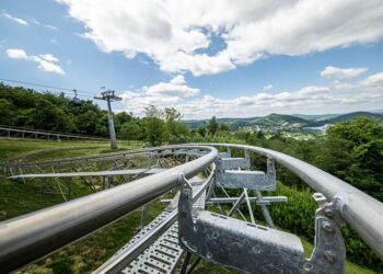 Nowa atrakcja turystyczna w Solinie. Zjeżdżalnia grawitacyjna w ośrodku PKL