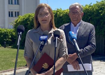 Rehabilitacja domowa zagrożona? Posłowie PiS alarmują o zmianach NFZ