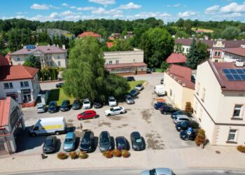 Plac za Urzędem Miejskim w Ropczycach zyska nowy wygląd