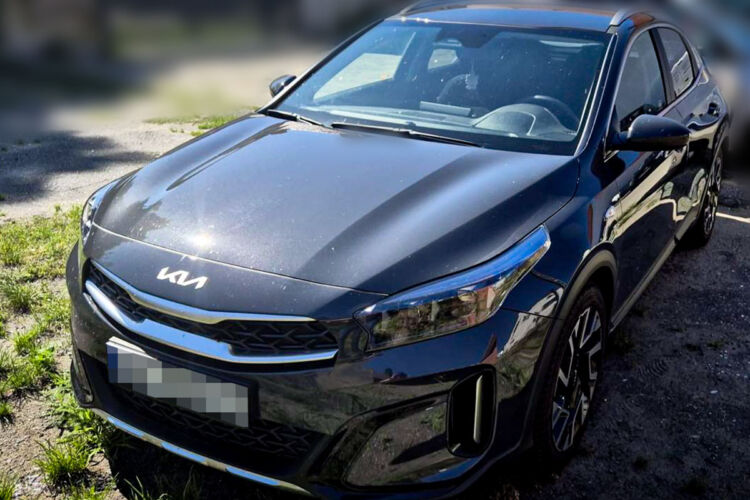 Straż Graniczna odzyskała pięć skradzionych pojazdów. Wartość to prawie 700 tys. zł