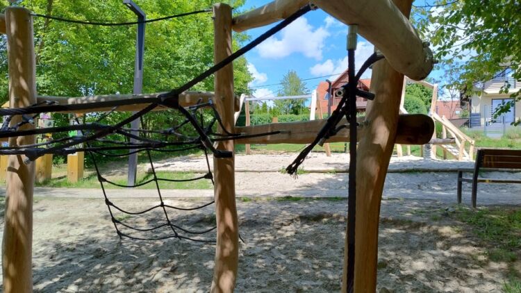 Zniszczenia na terenach rekreacyjnych w Rzeszowie – tysiące złotych strat