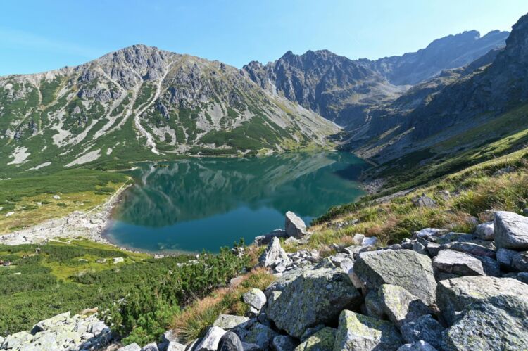 Za kąpiel w tatrzańskich jeziorach grozi surowa grzywna